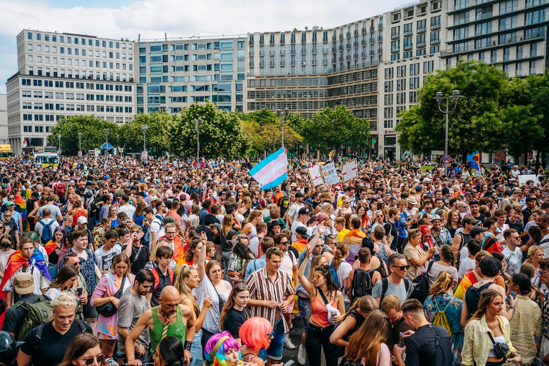 raphael-renter-raphi_rawr-3Z7KBlydmiM-unsplash